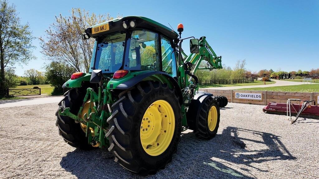 2011 John Deere 5090M - Image 2
